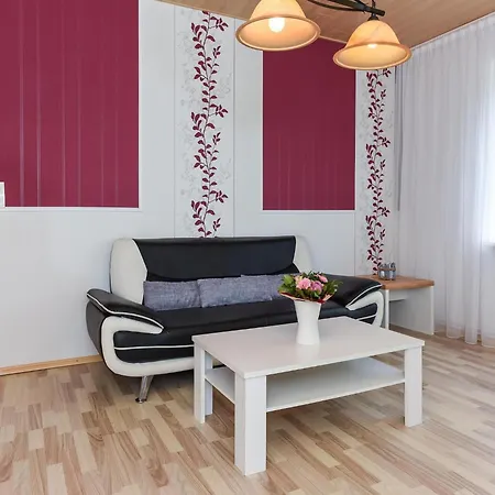 Apartment Fuer Bis Zu 3 Personen In *