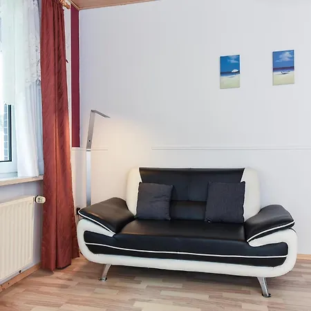 Fuer Bis Zu 3 Personen In Apartment Bensersiel