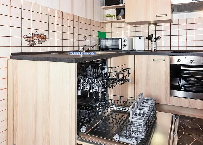 Fuer Bis Zu 3 Personen In *